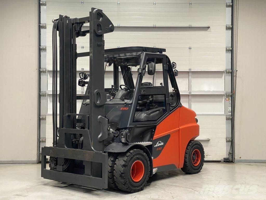 Linde E80-01/900 Elektromos targoncák