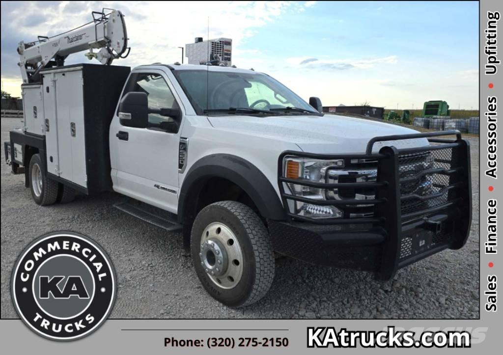 Ford F 550 XL SD Lánctalpas daruk