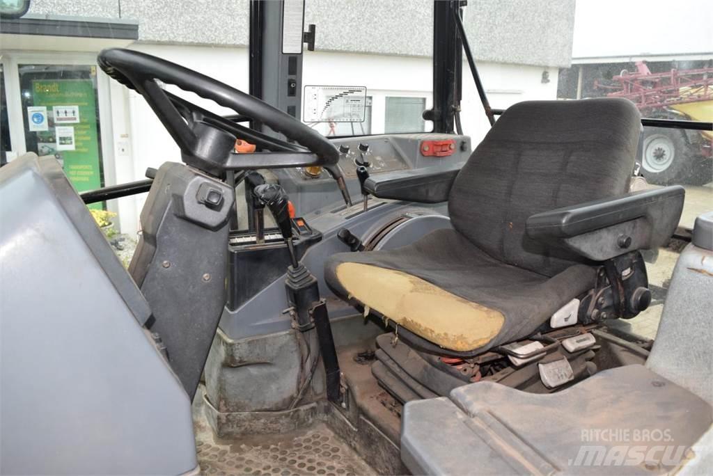 New Holland 8340 Traktorok