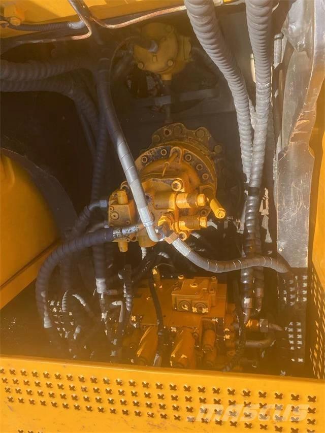 Sany SY215C Lánctalpas kotrók