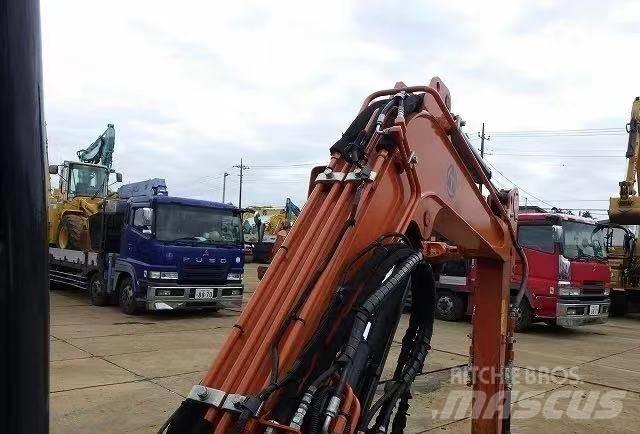 Hitachi 30 Mini kotrók < 7t