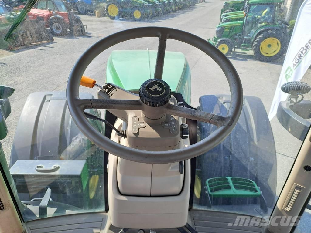 John Deere 7230 R Traktorok