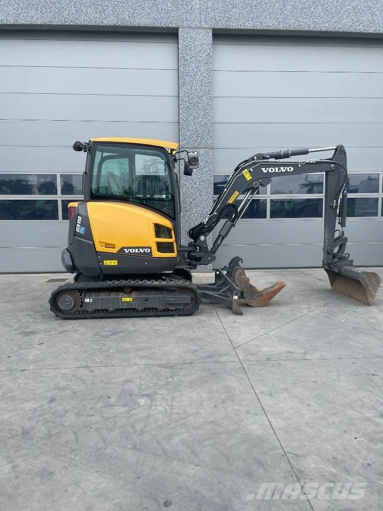 Volvo ECR 35 D Mini kotrók < 7t