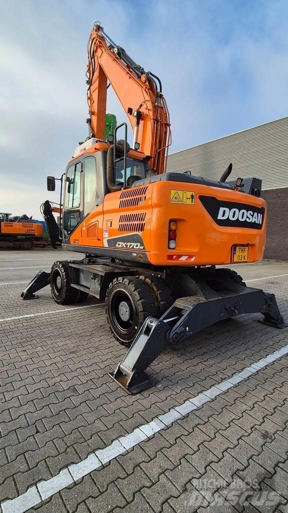 Doosan DX170W-5 Gumikerekes kotrók