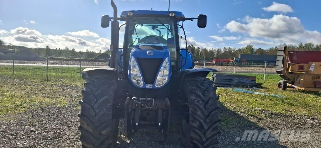 New Holland T7050 Traktorok