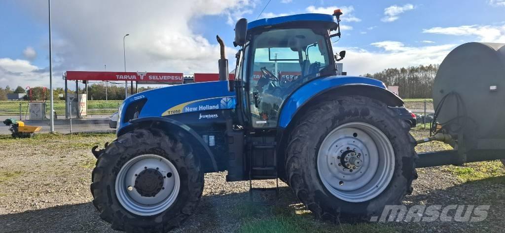 New Holland T7050 Traktorok