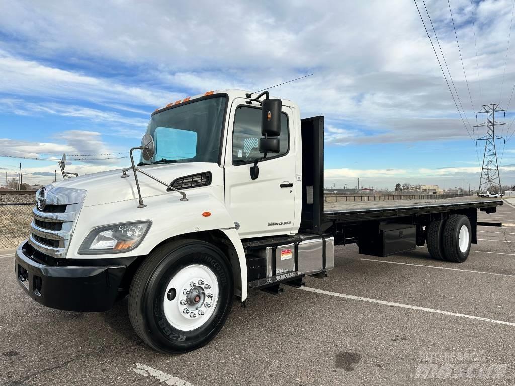 Hino 268 A Platós / Ponyvás teherautók