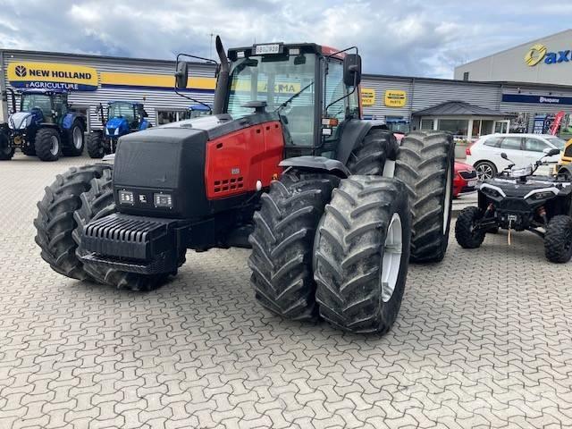 Valmet 8550 Traktorok