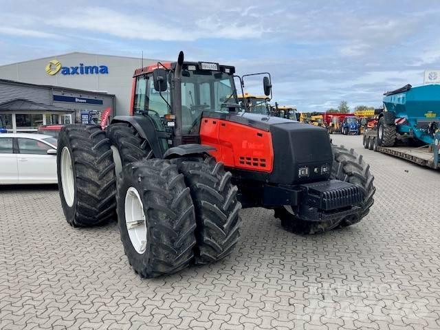 Valmet 8550 Traktorok