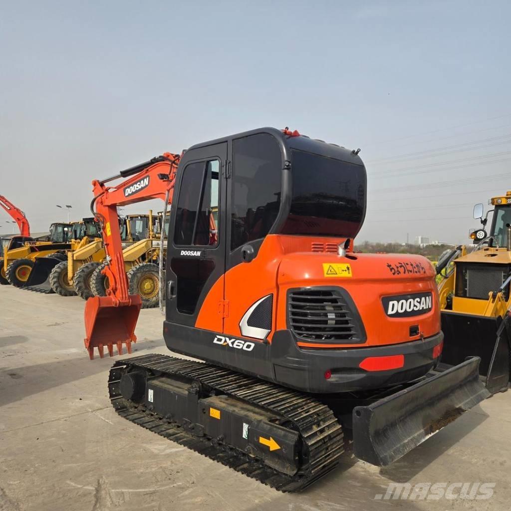 Doosan DX 60 Mini kotrók < 7t