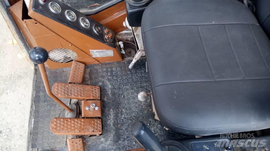 CAT 245 B ME Lánctalpas kotrók