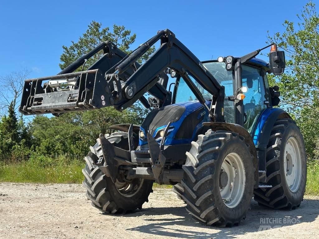 Valtra G 135 Versu Traktorok