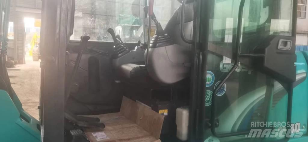 Kobelco 60-8 Lánctalpas kotrók