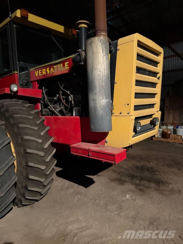 Versatile 835 Traktorok