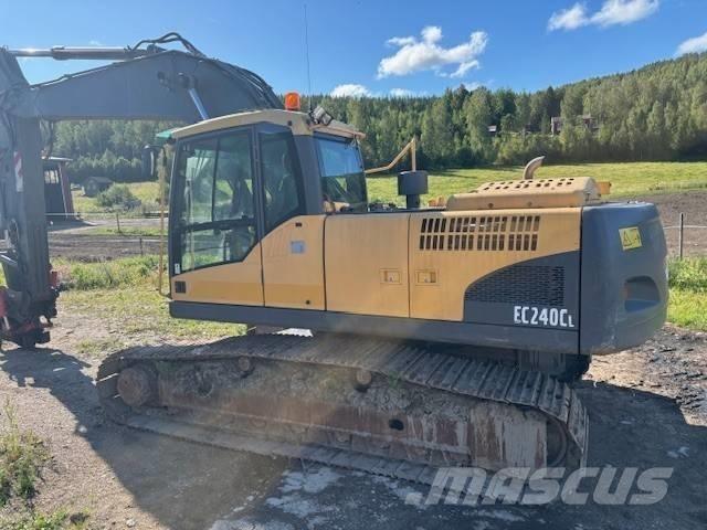 Volvo BM Ec 240 Lánctalpas kotrók