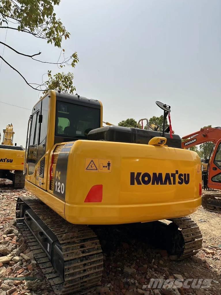 Komatsu PC 120 Közepes (midi) kotrók 7 t - 12 t
