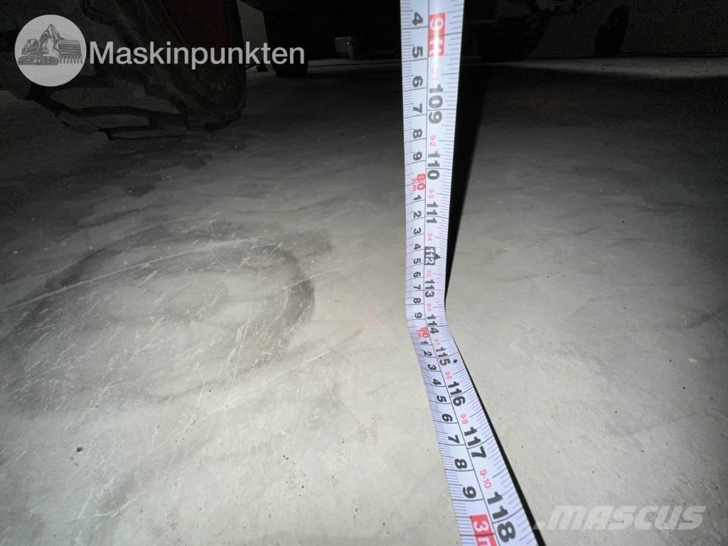 SkyJack SJ 8841 Ollós emelők