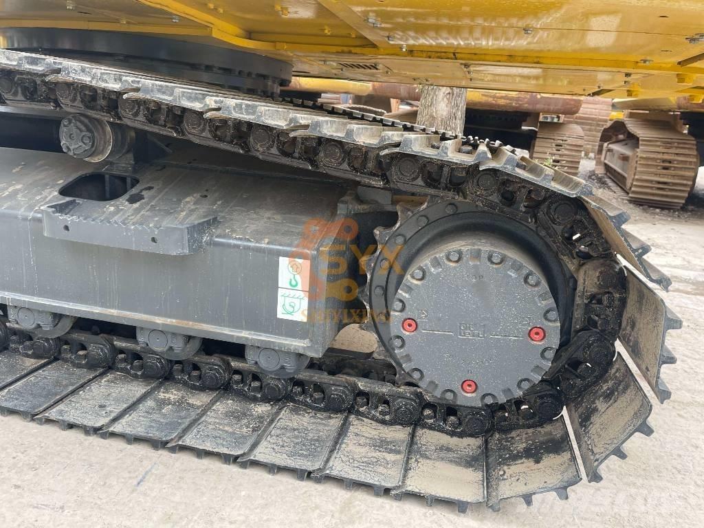 Komatsu PC 200 Lánctalpas kotrók