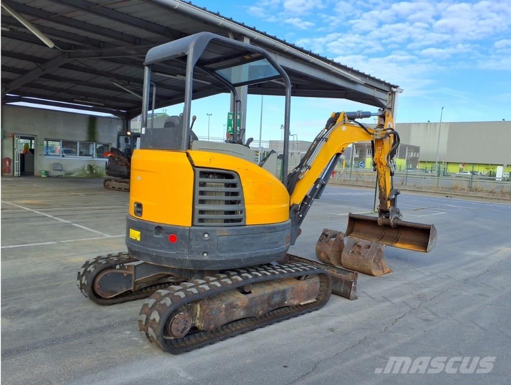 Bobcat E 26 Mini kotrók < 7t