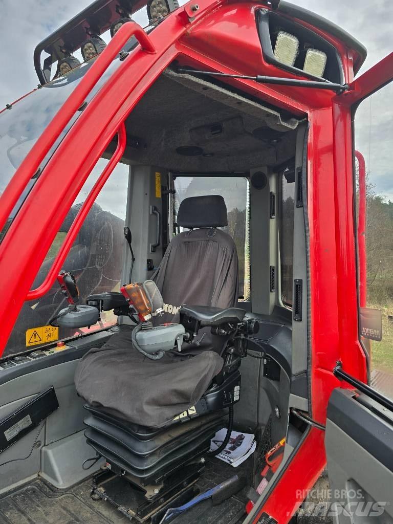 Komatsu 911.6 Betakarítók