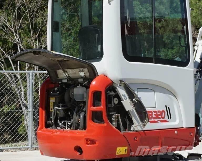 Takeuchi TB320 Mini kotrók < 7t