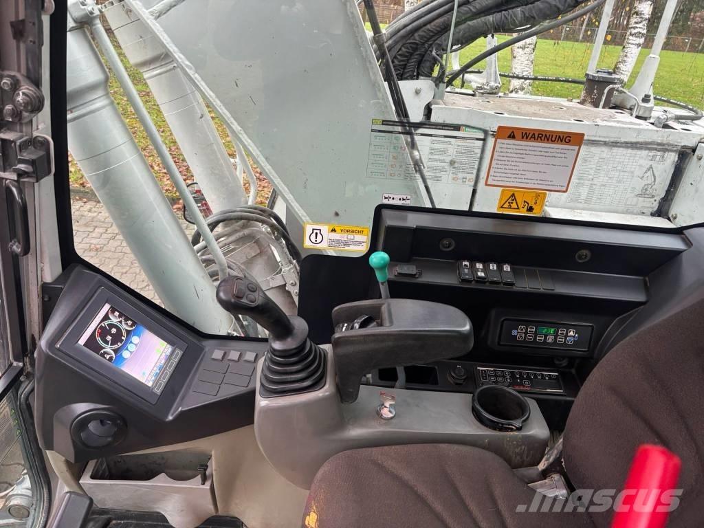 Takeuchi TB 2150 R Lánctalpas kotrók