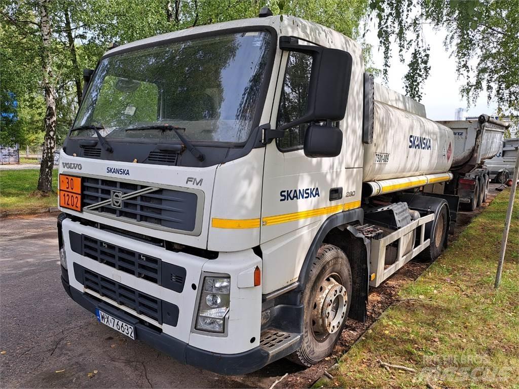 Volvo FM 260 Tartályos teherautók