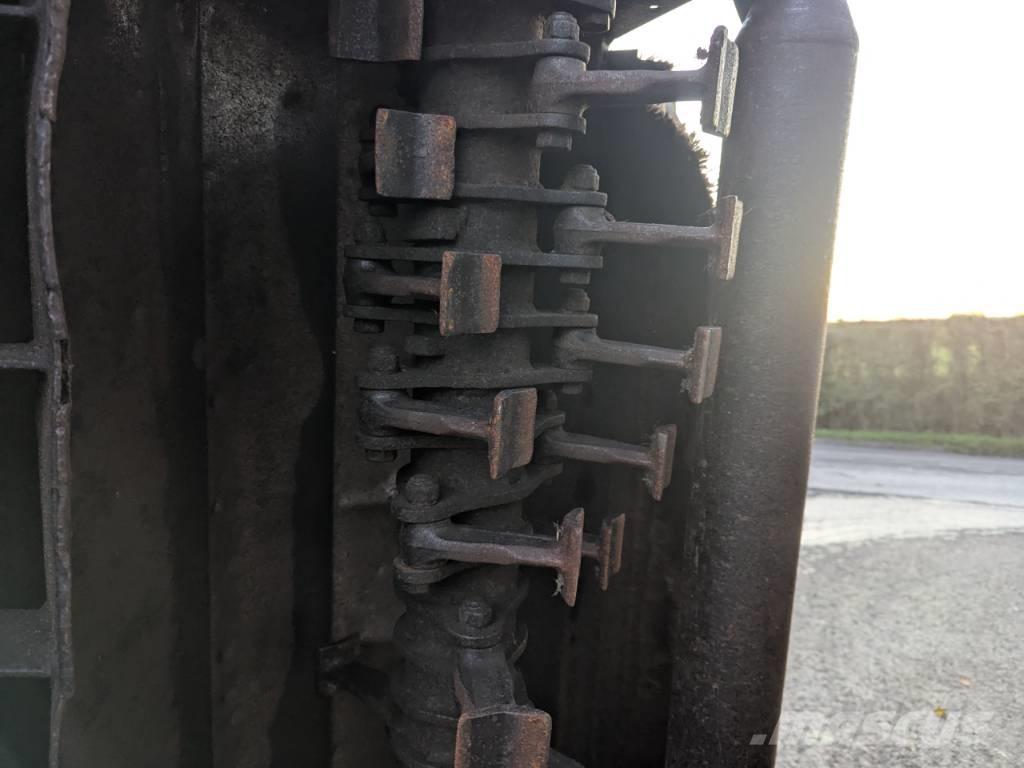 McConnel PA93 Sövényvágók