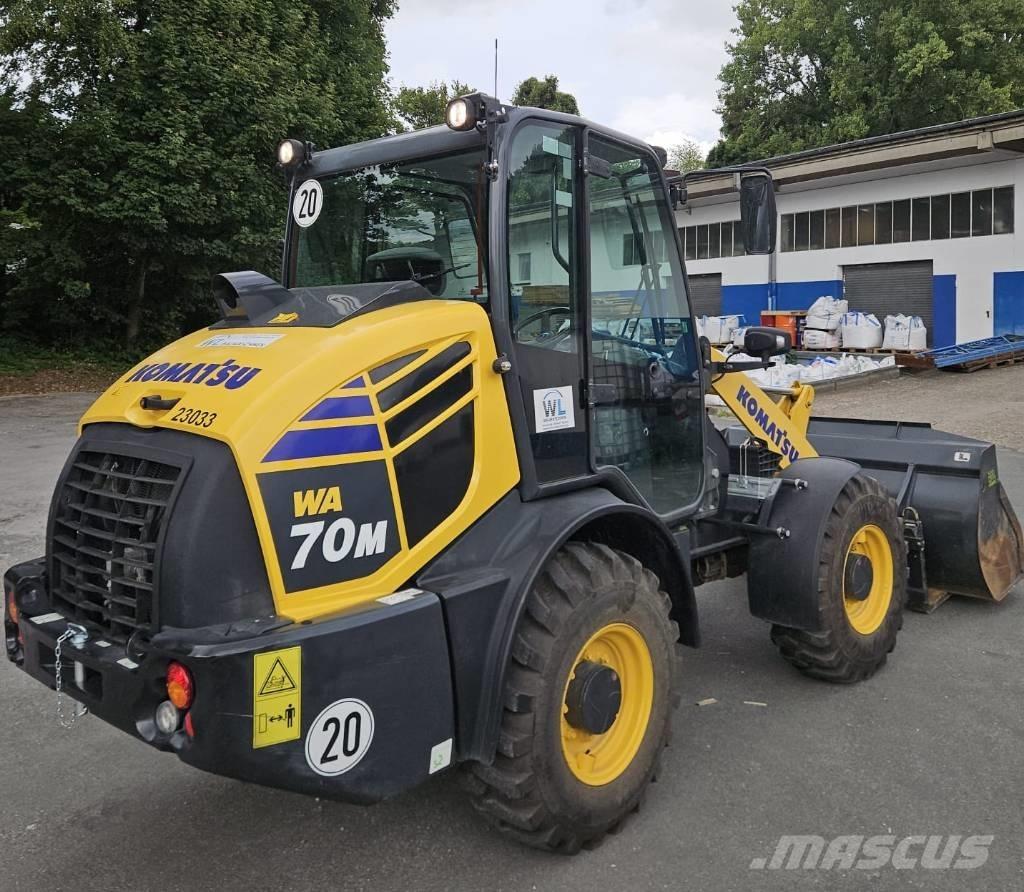 Komatsu WA 70 M-8 Gumikerekes homlokrakodók