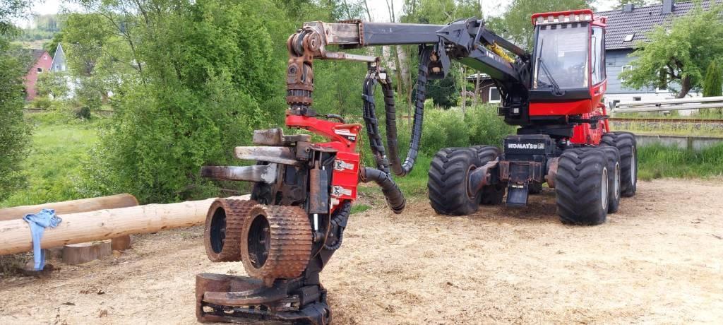 Komatsu 931 Betakarítók