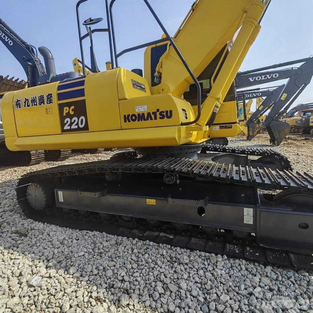 Komatsu PC 220-8 Lánctalpas kotrók