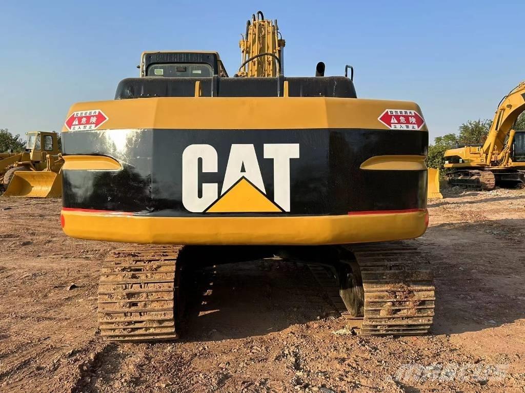 CAT 320B Lánctalpas kotrók