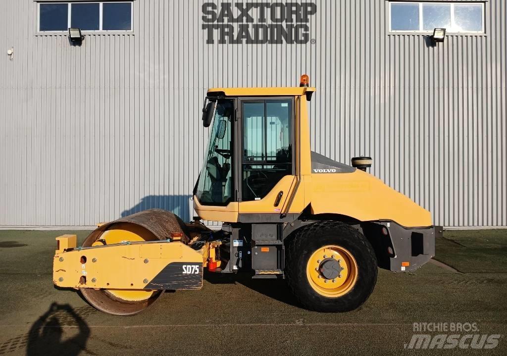 Volvo SD75, Vält Egydobos hengerek