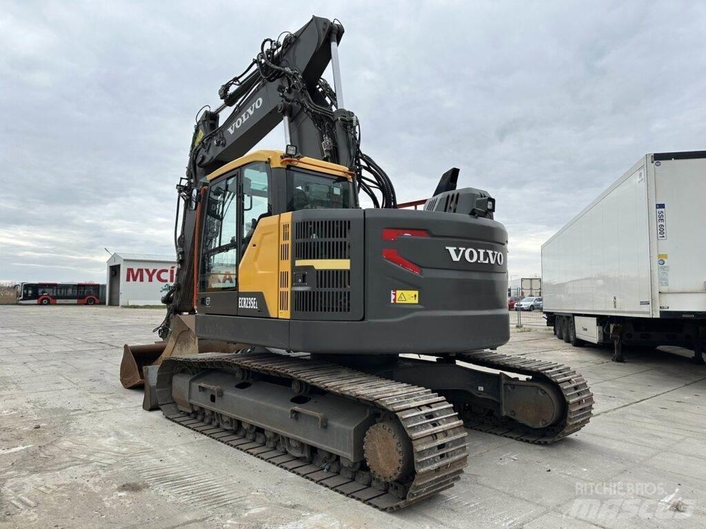 Volvo ECR235EL Lánctalpas kotrók
