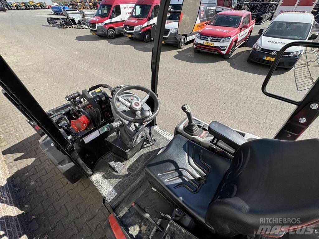 Manitou MLA3 Gumikerekes homlokrakodók