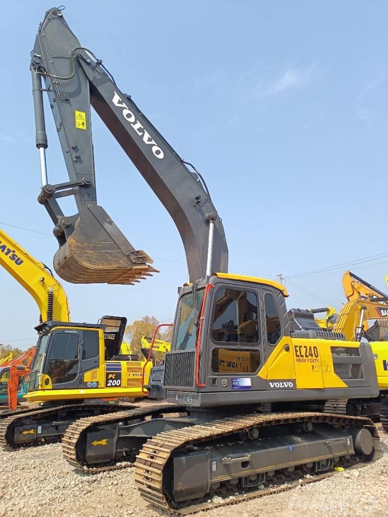 Volvo EC 240 Lánctalpas kotrók