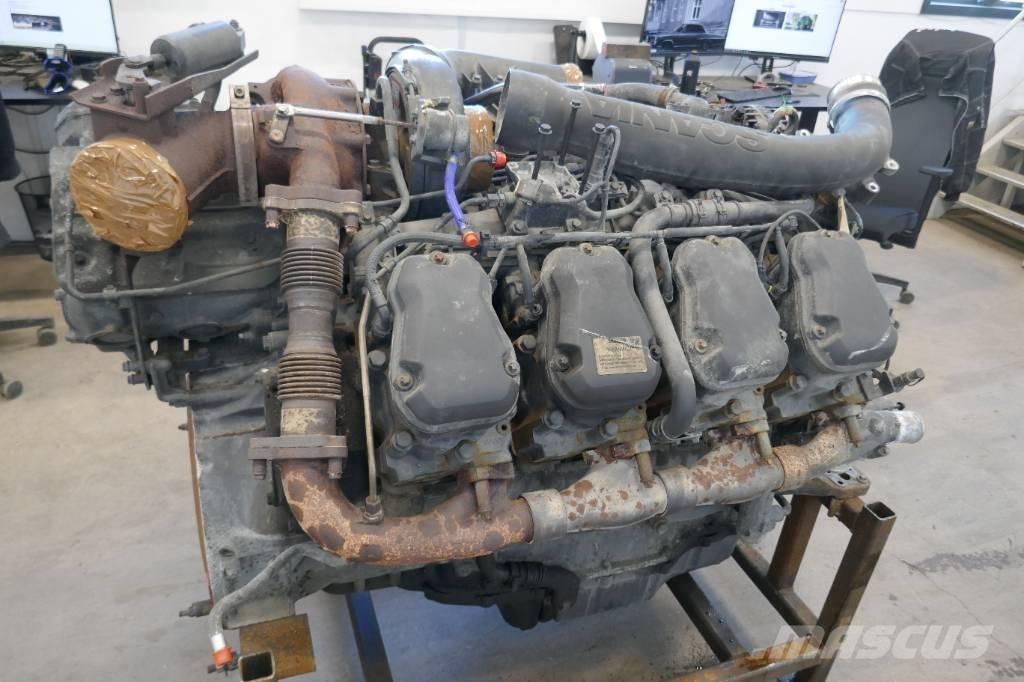 Scania R 520 Motorok