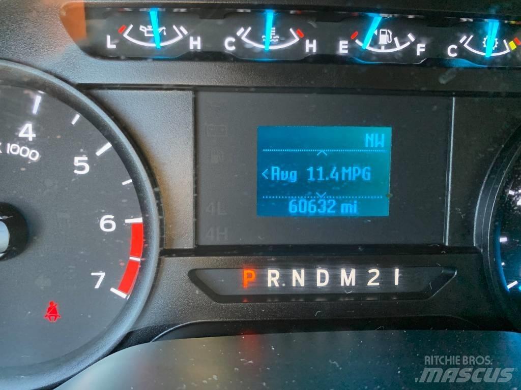 Ford F 250 Kis teherszállító/Platós kocsi