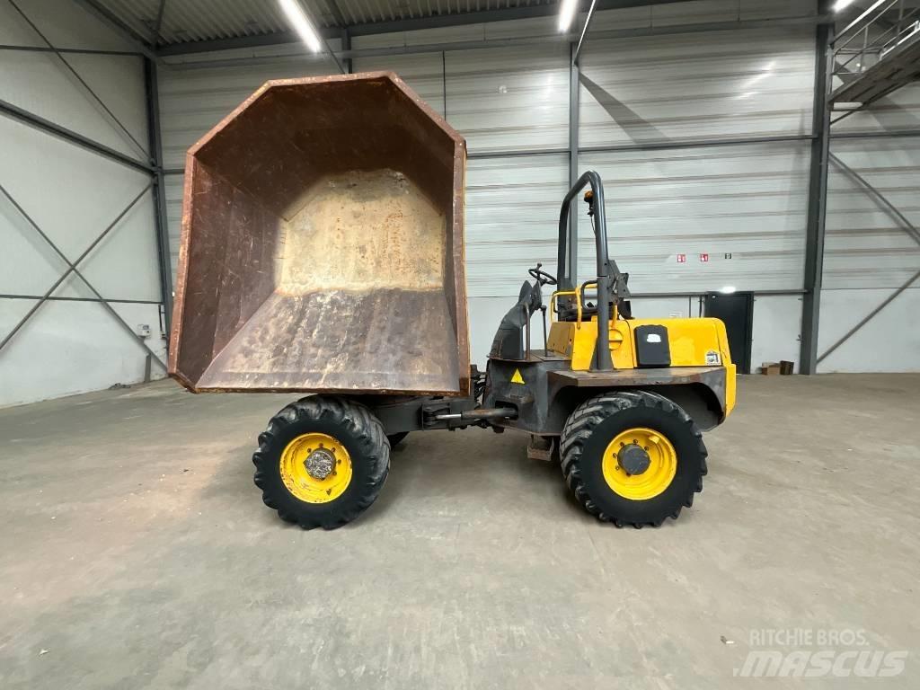 Ausa D 600 APG Mezei dömperek