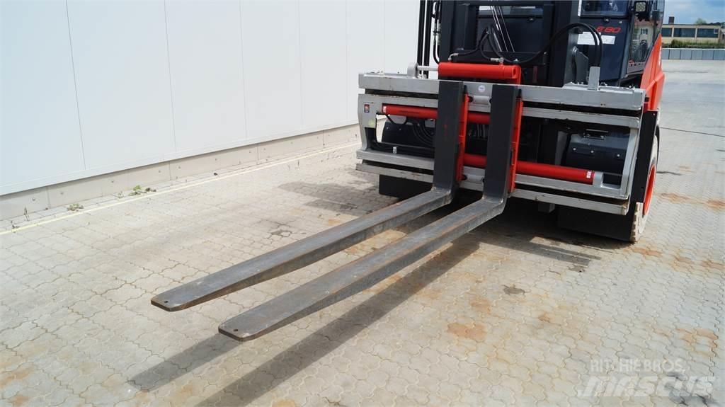 Linde E80 Elektromos targoncák