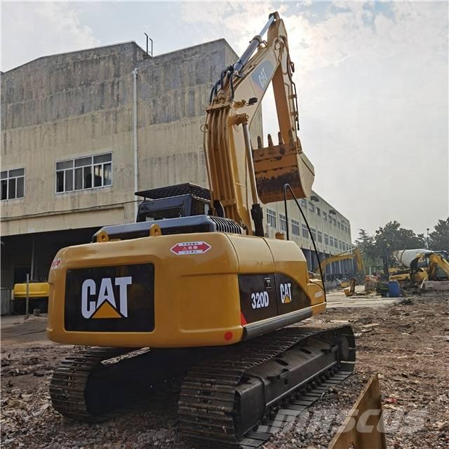 CAT 320D Lánctalpas kotrók