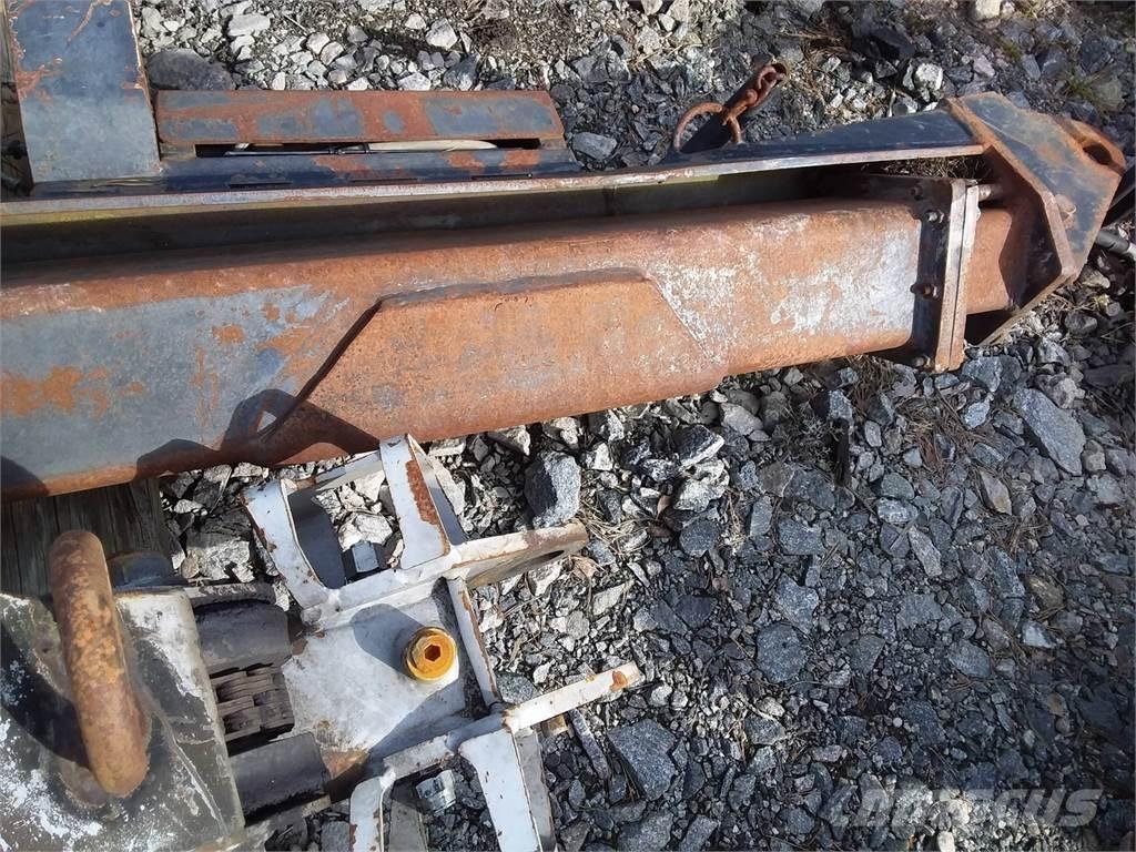 CAT 2200 Betakarító daruk