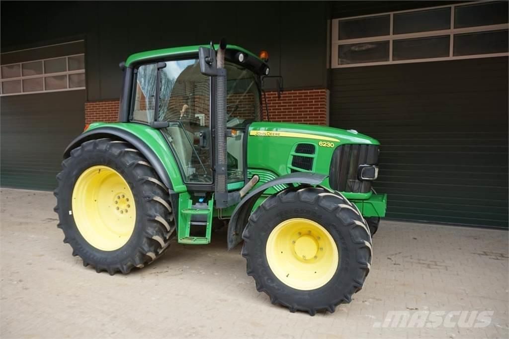 John Deere 6230 Traktorok