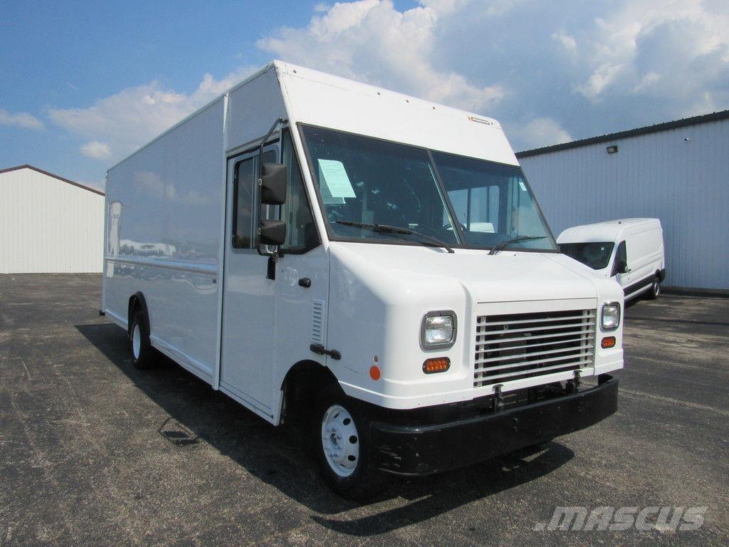 Ford E-450 Dobozos teherautók