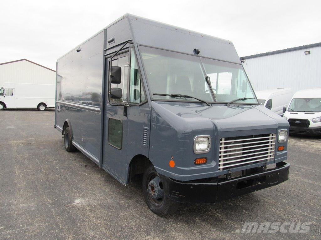 Ford E-450 Dobozos teherautók
