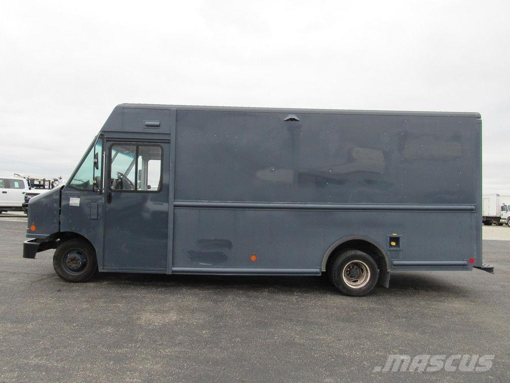 Ford E-450 Dobozos teherautók
