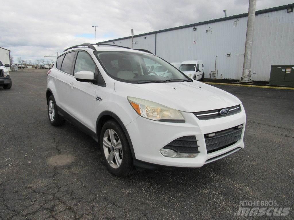 Ford Escape Kistehergépjárművek