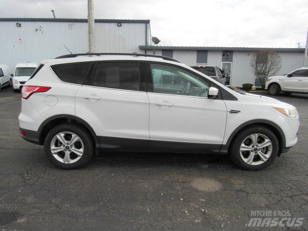 Ford Escape Kistehergépjárművek