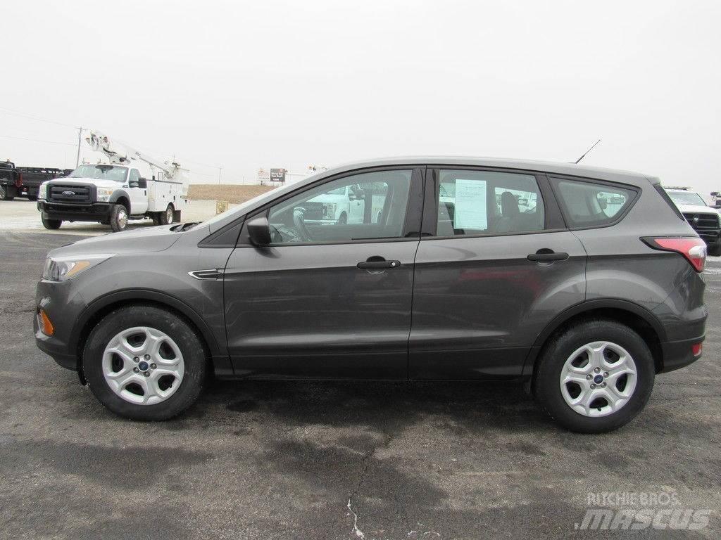 Ford Escape Kistehergépjárművek