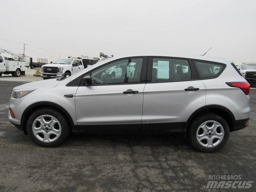 Ford Escape Kistehergépjárművek